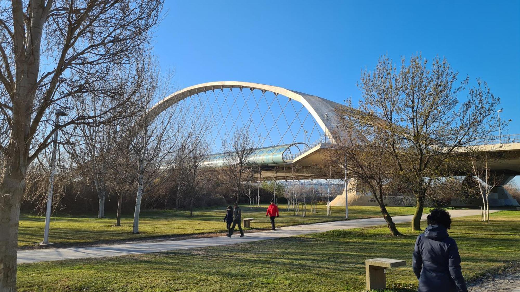 Mirador Del Portillo Zaragoza Eksteriør bilde